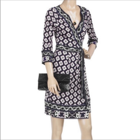 Diane Von Furstenberg Dresses & Skirts - Diane Von Furstenberg Joel Silk Jersey Wrap Dress Blue/Pink Size 2